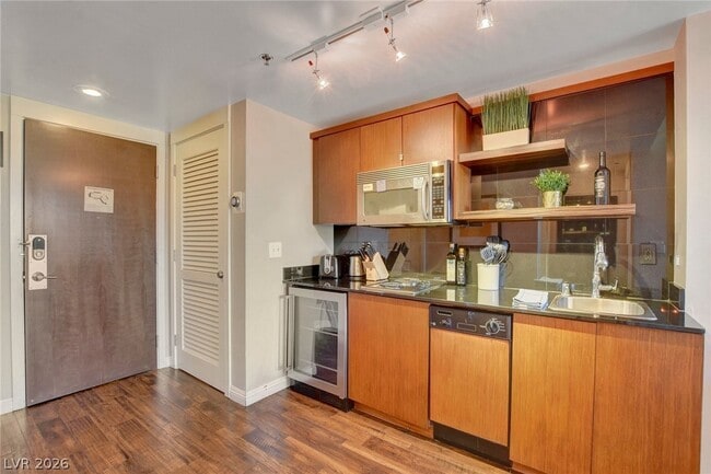 Building Photo - 29 Montelago Blvd