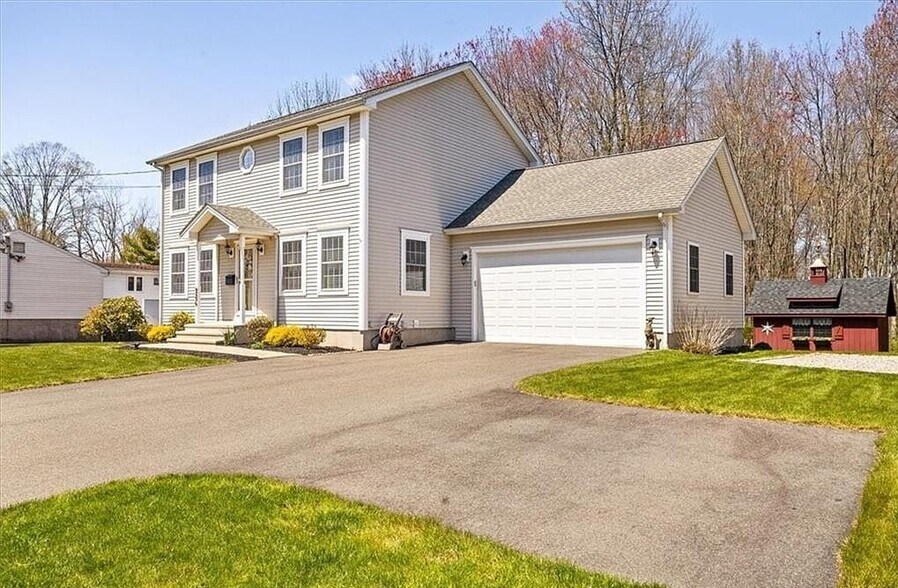 Building Photo - 286 Mile Ln