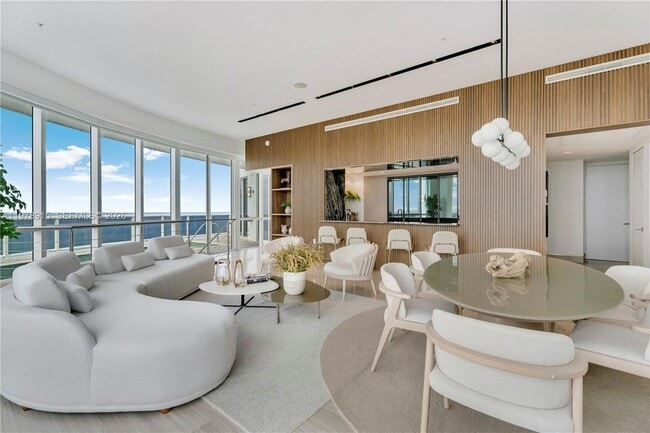 Building Photo - 18201 Collins Ave