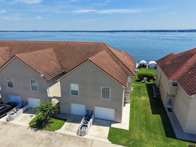 Building Photo - 16 Regency Pt