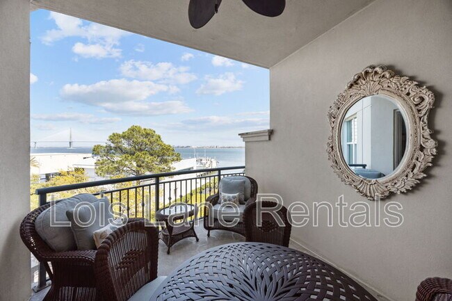 Building Photo - 2 Wharfside St