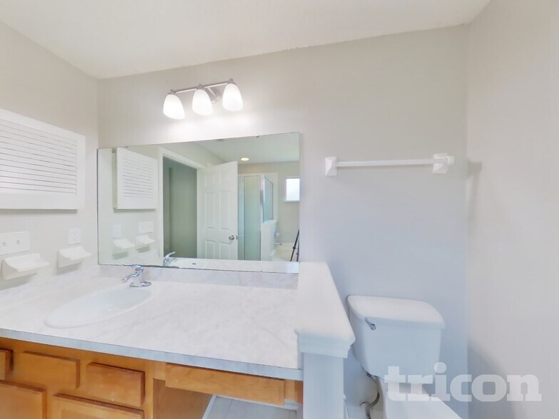 Building Photo - 3382 Millcrest Pl
