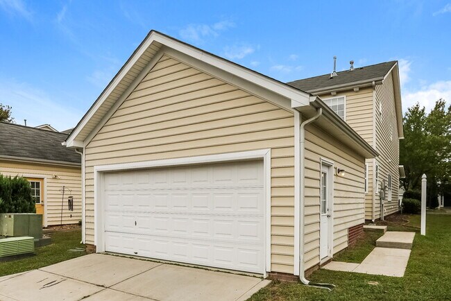 Building Photo - 13614 Aldenbrook Dr