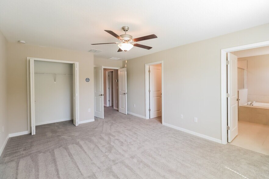 Building Photo - 7309 Spring Snowflake Ave