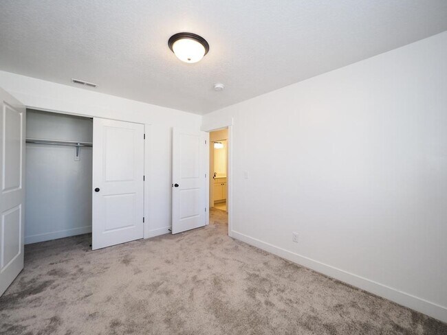 Building Photo - 3659 W 1650 N