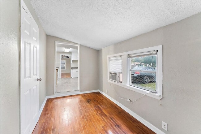 Building Photo - 1231 23rd St N