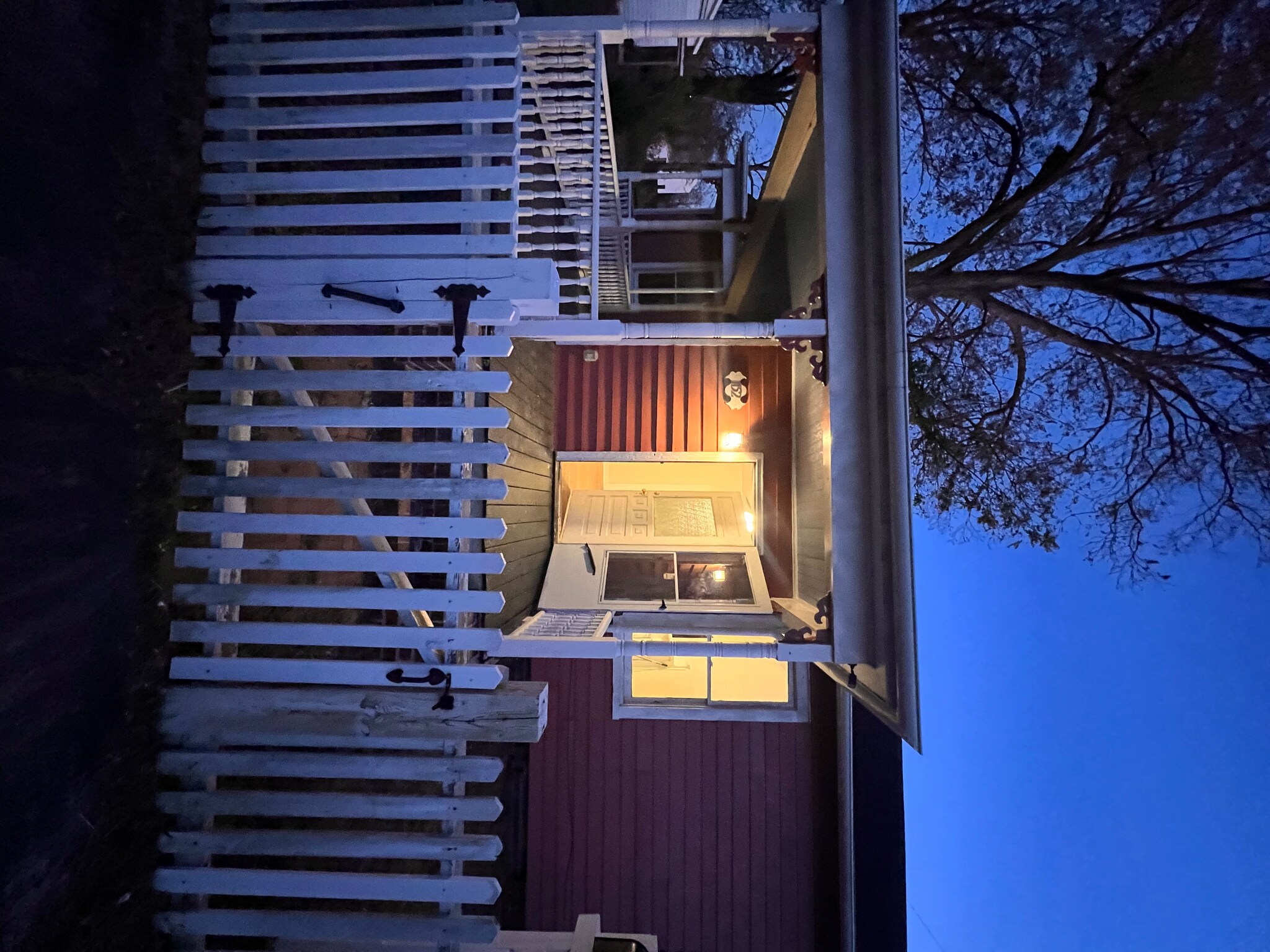 Building Photo - 1152 W High St