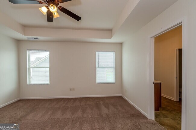 Building Photo - 3563 Walking Stick Way NE