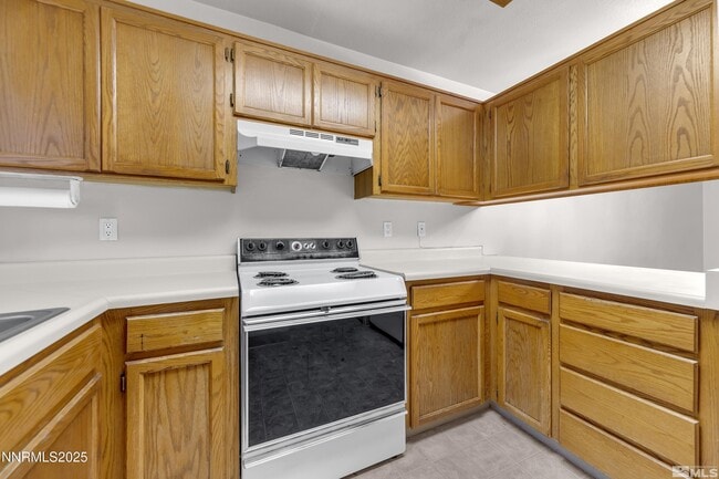 Building Photo - 4985 W 7th St