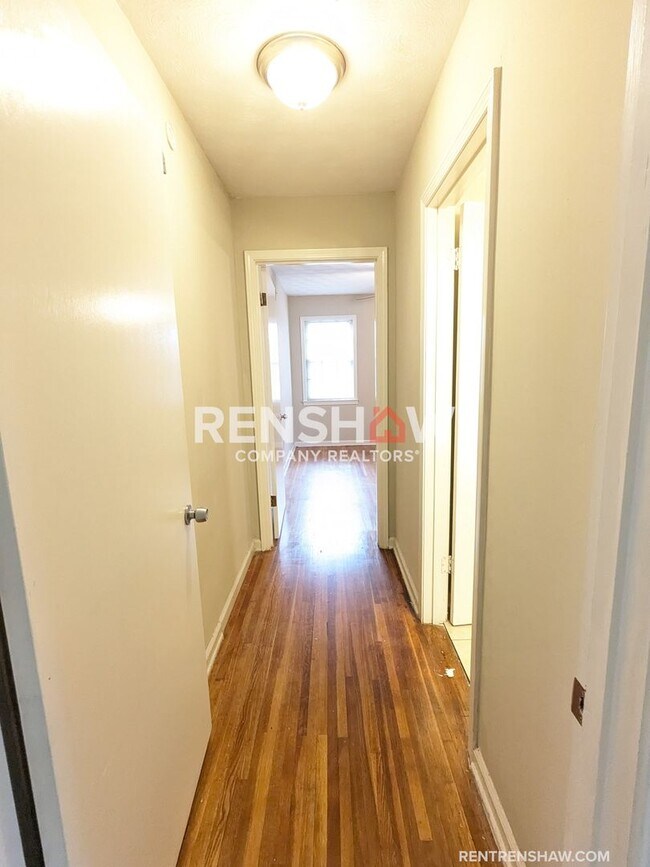 Building Photo - New 3 Bed / 2 Bath - Two Story Floorplan -...