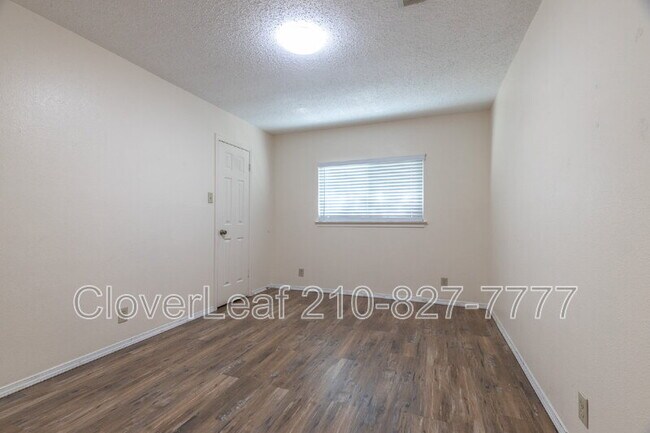 Building Photo - 1045 Stone Trail