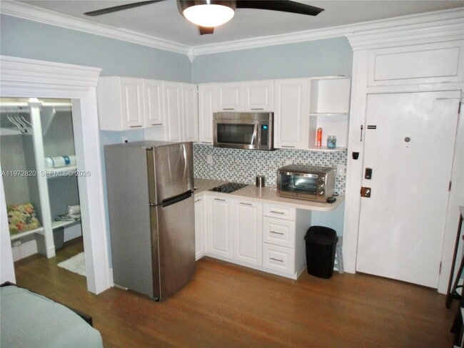 Building Photo - 124 Mendoza Ave