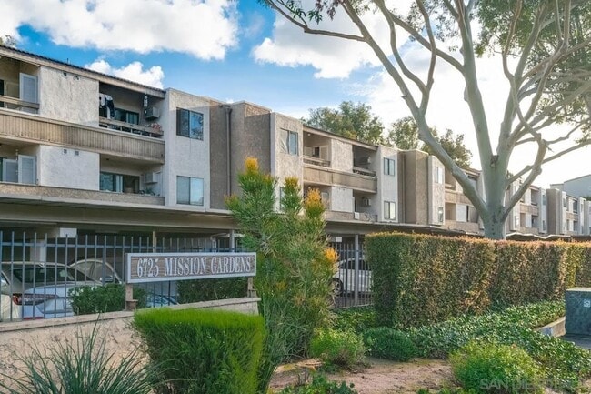 Building Photo - 6725 Mission Gorge Rd