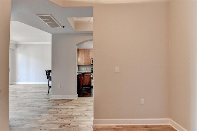 Building Photo - 3445 Stratford Rd NE