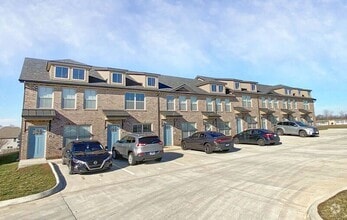 Building Photo - 1000 Henry Pl Blvd