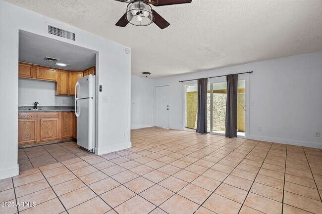 Building Photo - 2698 N 43rd Ave