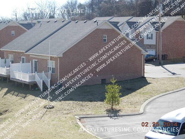Building Photo - 822 Spence Enclave Ln