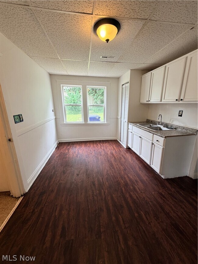 Building Photo - 6603 Charter Ave