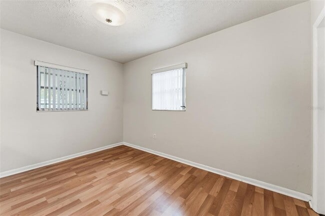 Building Photo - 2711 W Heiter St