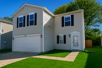 Building Photo - Spacious 3-Bed Home with Fenced Yard in Ca...