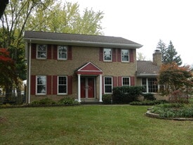 Building Photo - 46675 Winchester Dr