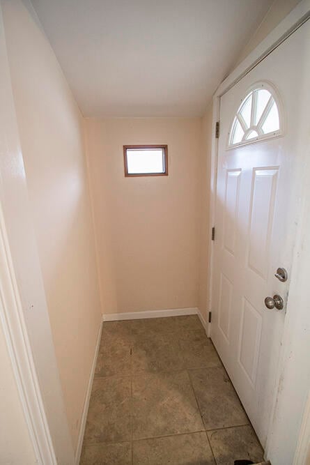 Building Photo - 2202 Concordia Dr