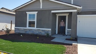 Building Photo - 654 Keenan Ct