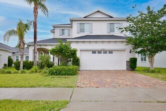 Building Photo - Beautiful 4/2.5 Spacious Home with a Loft Area and a 2 Car Garage Located in Sawgrass Bay - Clerm...
