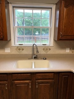 Building Photo - 10 Parwood Ct