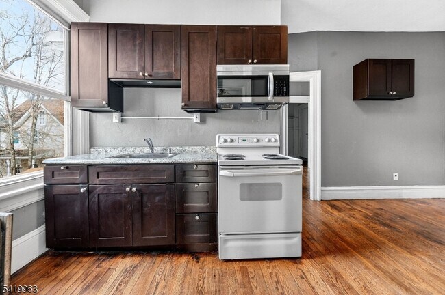 Building Photo - 150 Belvidere Ave