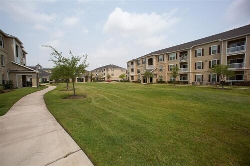 Yard - Camden Downs At Cinco Ranch