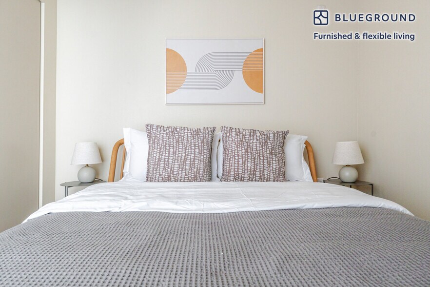 Building Photo - 1414 10th Ave