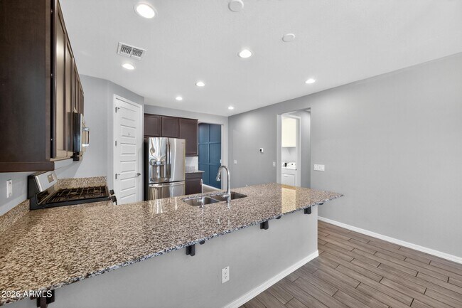 Building Photo - 20390 E Broadmoor Trail