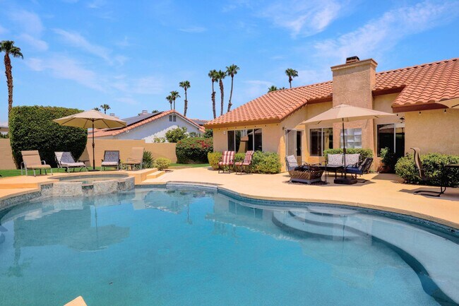 Building Photo - 39795 Regency Way
