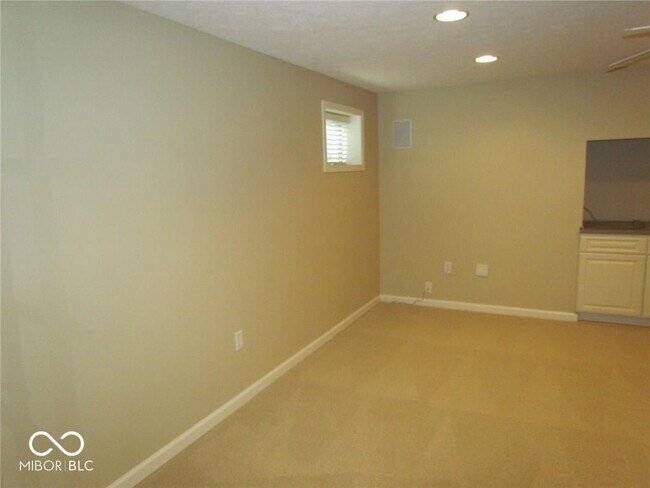 Building Photo - 411 Mari Way