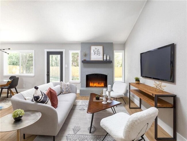 Building Photo - 1606 Colony Creek Dr