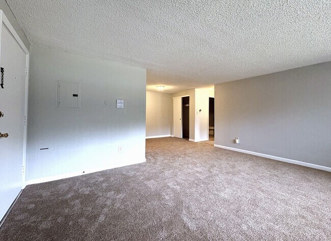 Building Photo - 345 Pawtucket Blvd