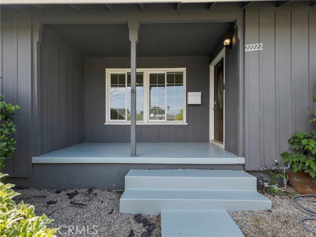 Building Photo - 22222 Vanowen St