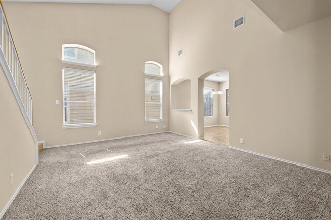 Building Photo - 8636 Harrier Dr