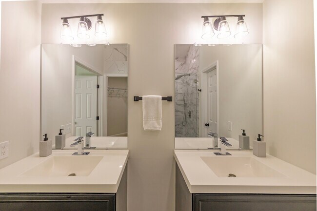 Building Photo - 11508 Quiet Pine Ct