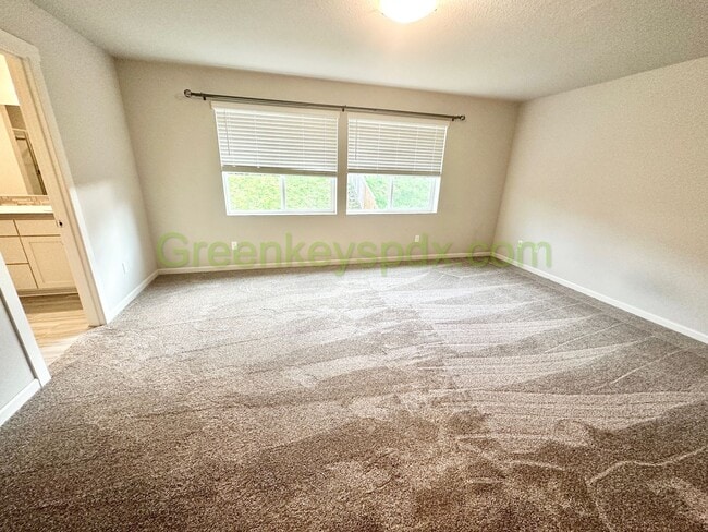 Building Photo - Amazing 2,306-square-foot house in Wood Village