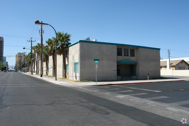 Primary Photo - El Cid Hotel