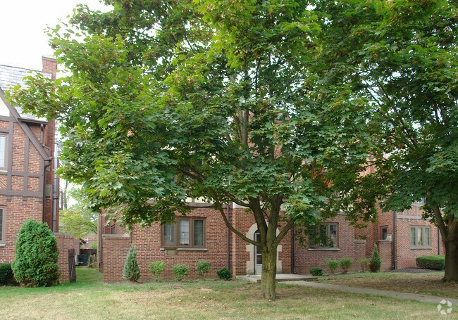 Building Photo - 1811 King Ave