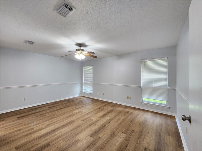 Building Photo - 8534 Dawnridge Dr