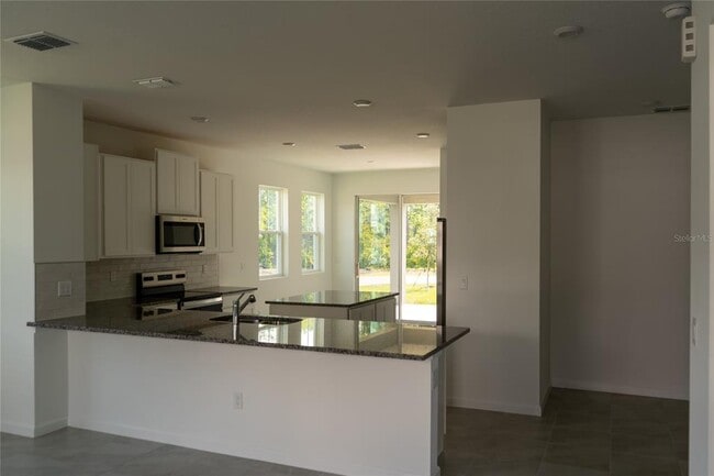 Building Photo - 13094 Pergola Ave