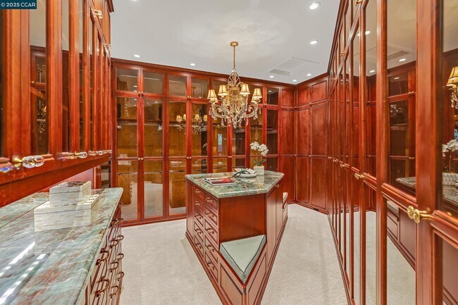 Building Photo - 1121 Eagle Nest Ct