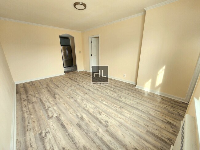 Building Photo - KINGS HIGHWAY