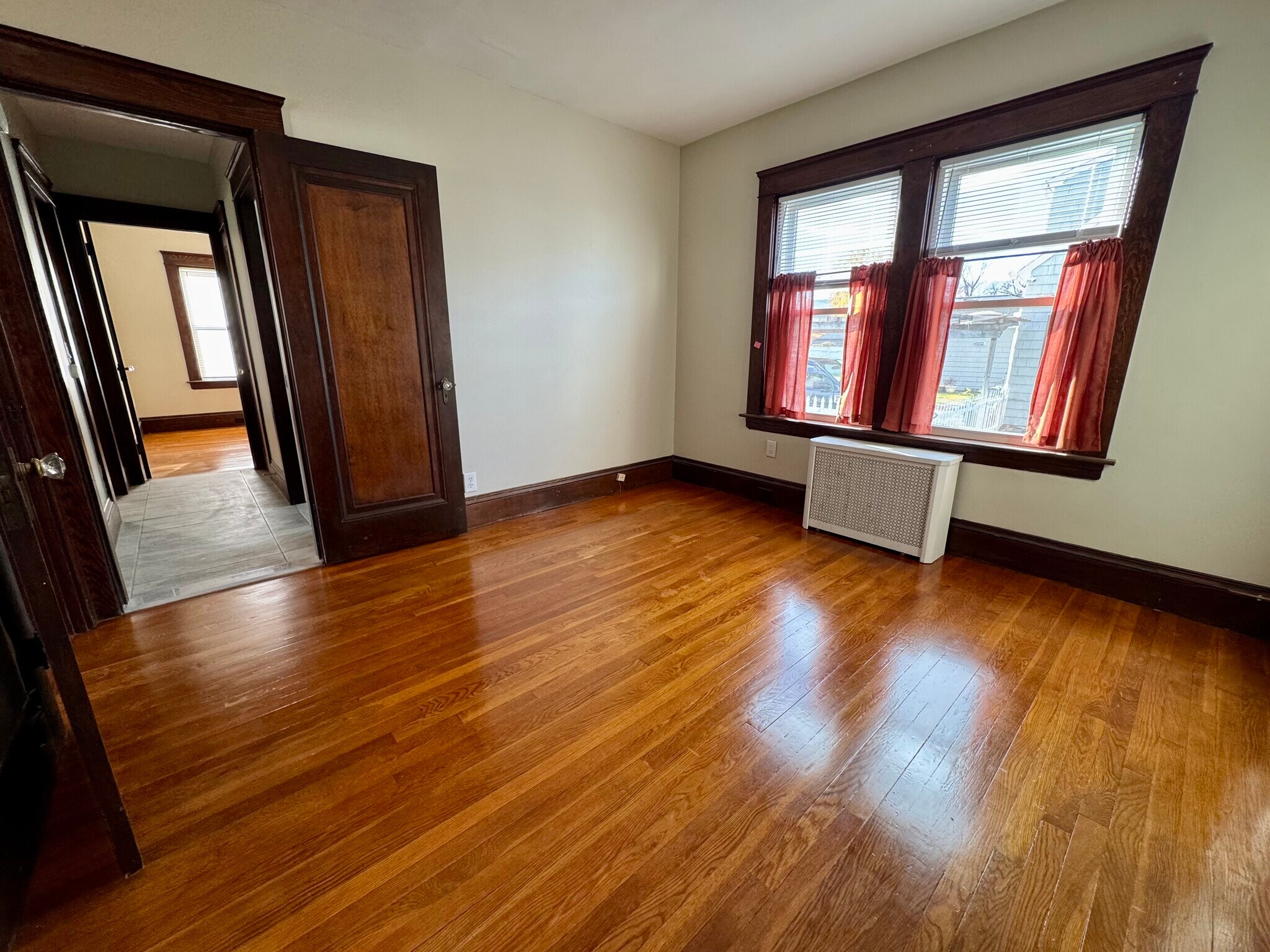 Building Photo - 16 Davis Ave