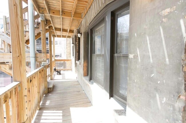 Floorplan - 5400-5408 S. Ingleside Avenue