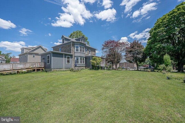 Building Photo - 7350 Ridge Ave